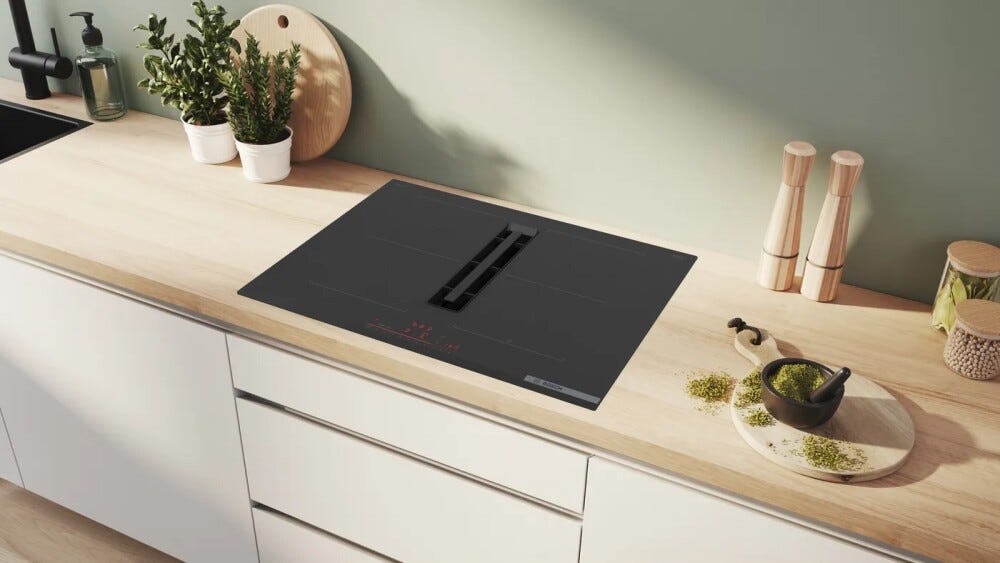 Bosch PVQ731H26E serie 6 Piano cottura a induzione con cappa integrata, cm. 71, 4 zone, estrazione 500 m³/h, Home connect, vetroceramica nero