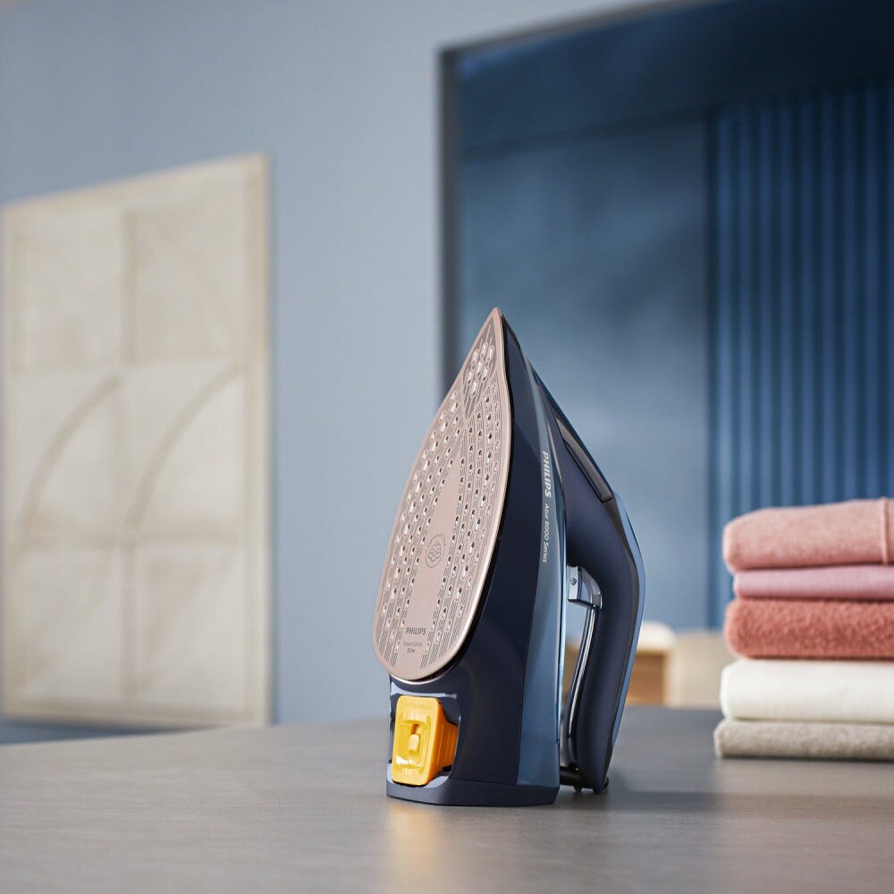 Philips DST8020/20 Ferro da stiro a vapore con tecnologia OptimalTEMP e piastra SteamGlide Elite per risultati perfetti.