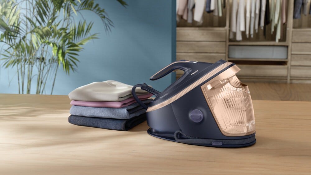 Philips PSG7300/20 Centro di stiratura con vapore automatico e tecnologia OptimalTEMP per una stiratura senza bruciature.