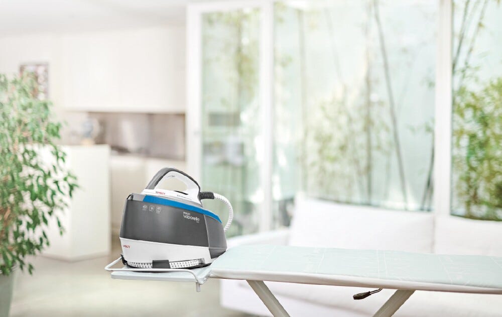 polti VN18.20 Ferro da stiro con caldaia ad alta potenza e tecnologia 360° Fluid Curve per risultati perfetti.