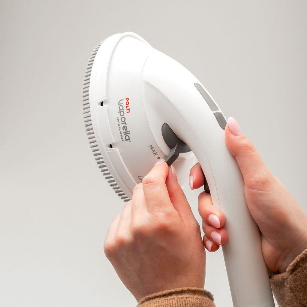 polti GSF80R Stiratrice verticale da terra, pronta in 30 secondi, ideale per rinfrescare tessuti e eliminare pieghe.