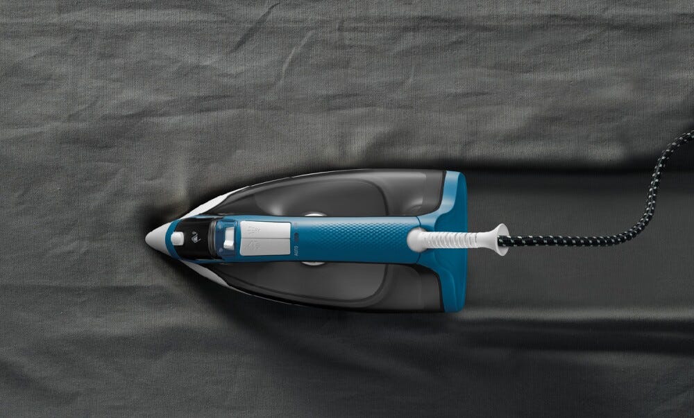 Rowenta DX1550 EFFECTIVE Ferro da stiro a vapore con potente getto di vapore e piastra in acciaio inox.