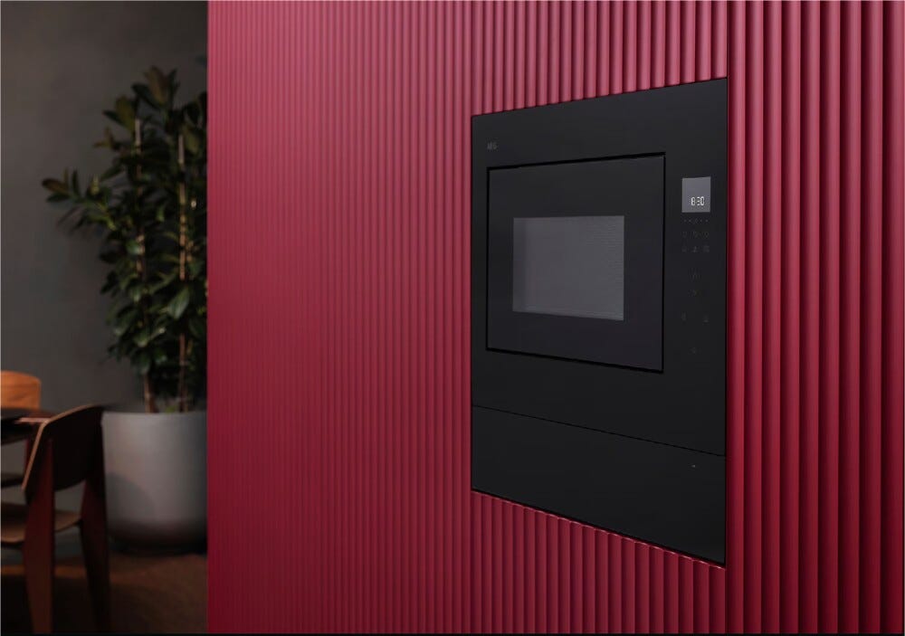 AEG TS5GM251EB Forno microonde da incasso, cm. 60, altezza 39, 25 litri, con funzione grill 1000 W e controllo touch, nero