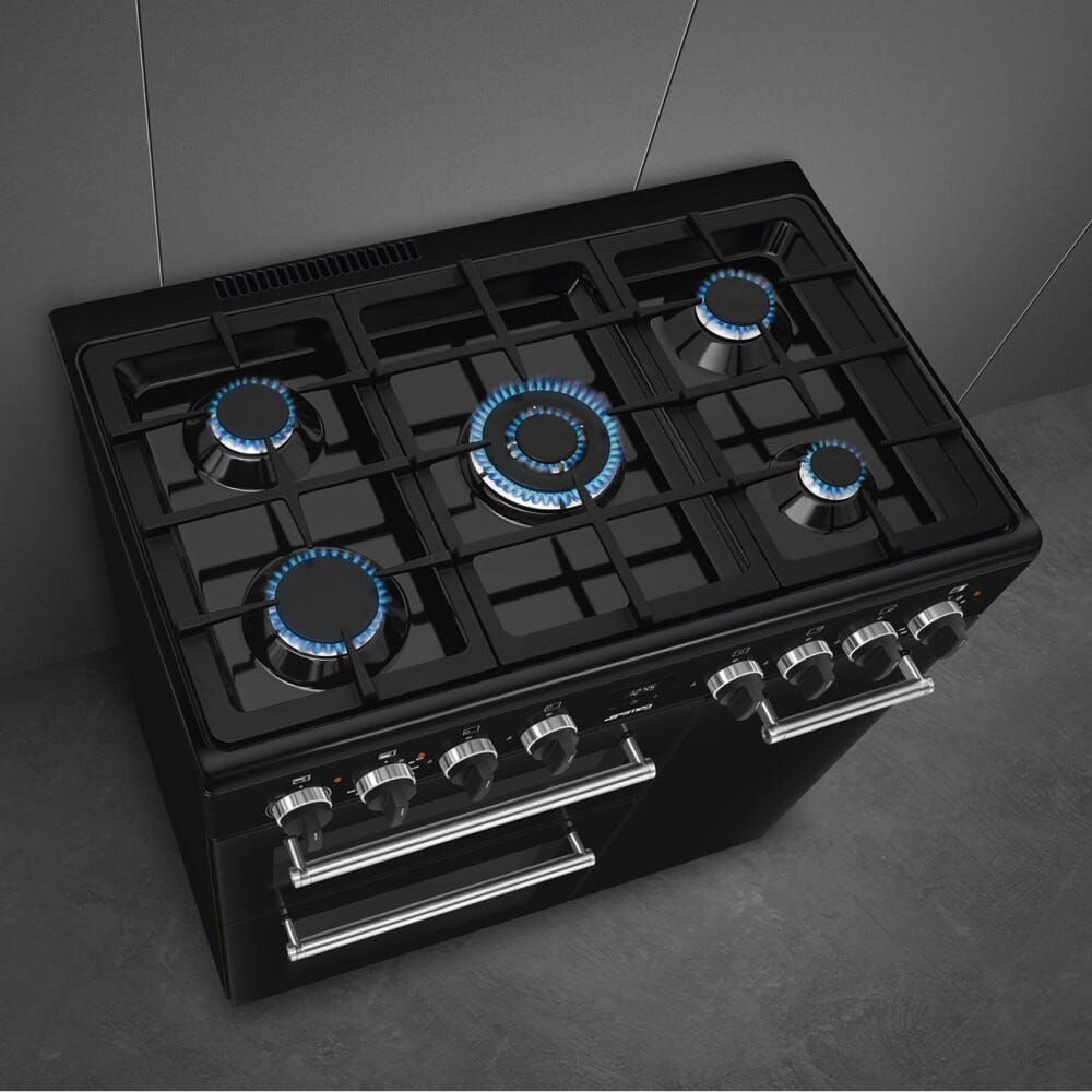 Smeg BG93GMBL classica Cucina da accosto cm. 90x60, 3 forni, forno termoventilato, 5 fuochi a gas, nero lucido