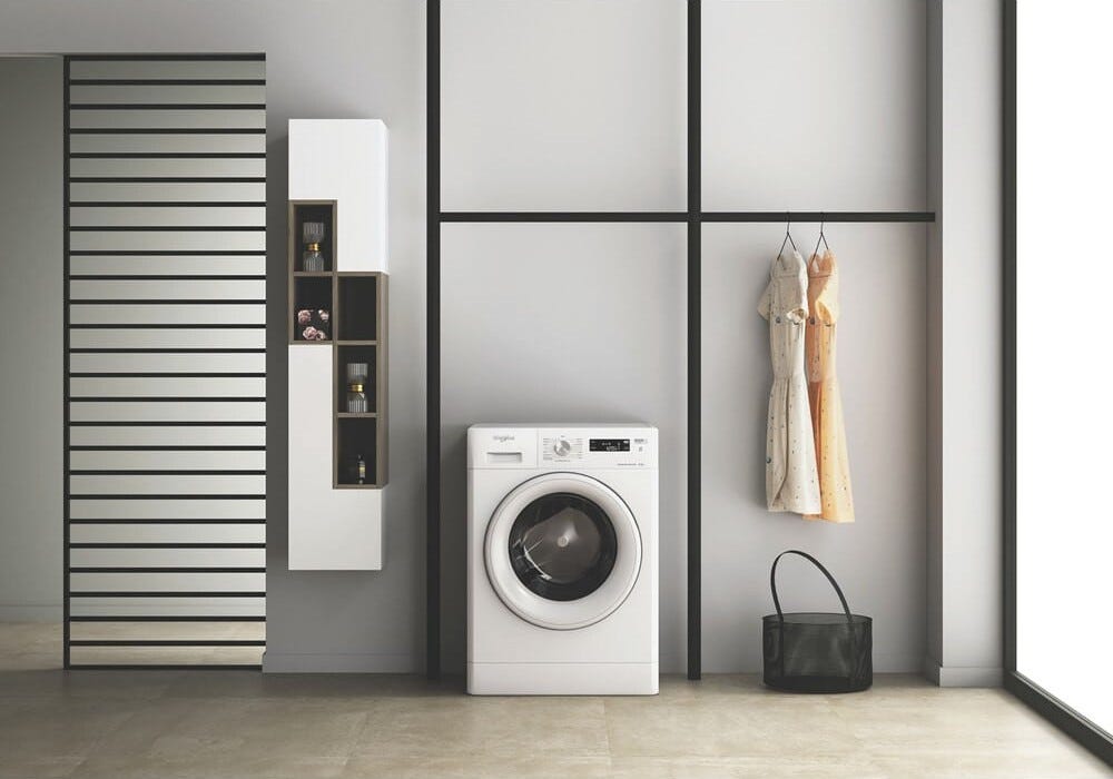 Whirlpool FFS P87 IT Lavatrice cm. 60, capacità 8 kg, 1200 giri, tecnologia 6° Senso, bianco