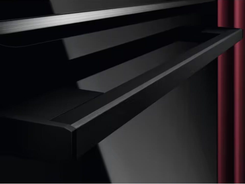 AEG OU5PB41WSB serie 5000 SurroundCook Forno elettrico multifunzione, cm. 60, 72 litri, pirolitico, WiFi, classe A++, nero