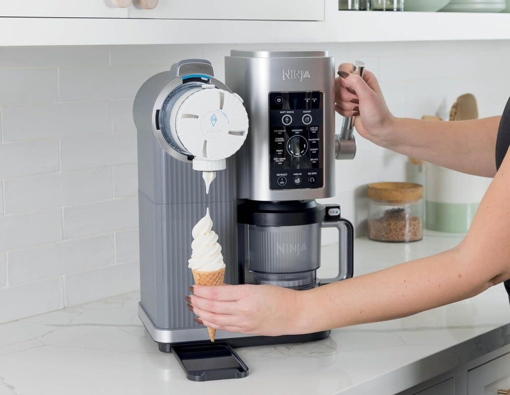 Ninja NC701EU CREAMI Scoop & Swirl Gelatiera, 2 contenitori da 480 ml, 13 programmi, tecnologia Soft Serve, argento