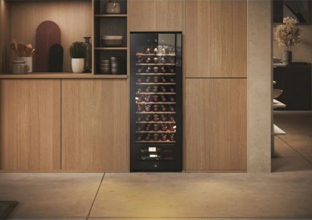 Haier HWS58GGH1 Serie 3 Cantinetta vino cm. 48, capacità 58 bottiglie, vetro anti‑UV, Wi‑Fi hOn, nero