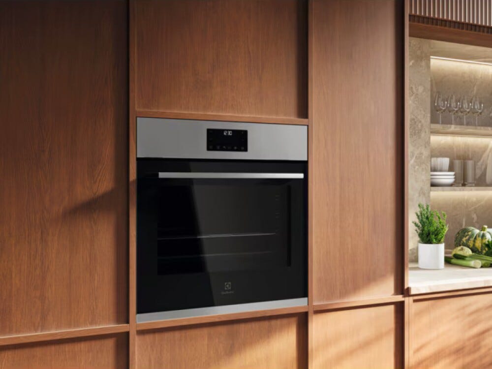Electrolux KOFFP0PX Serie 500 SurroundCook® Forno da incasso, 72 Litri, A++, Pirolitico, Inox antimpronta
