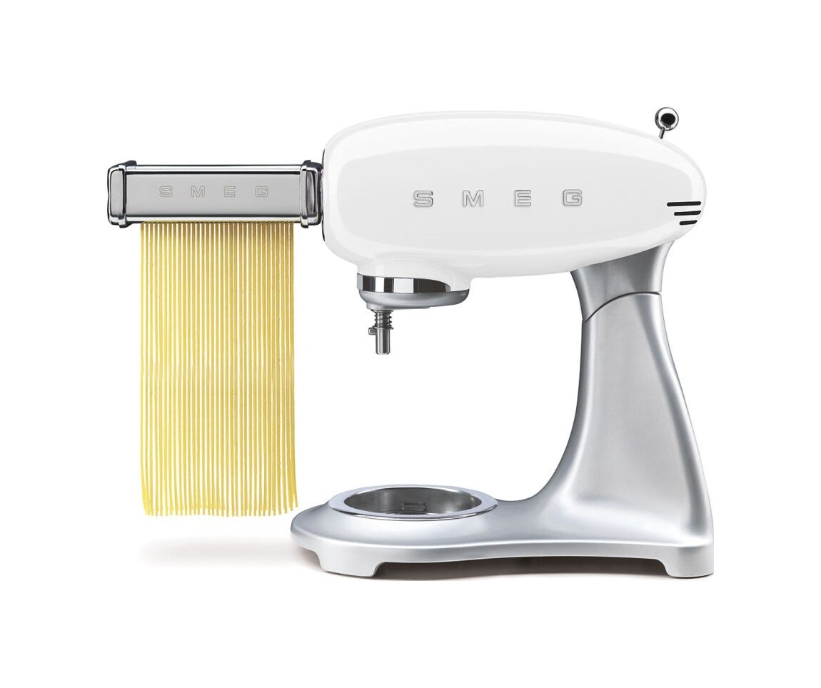 Smeg Selection SMF04WHEU 50's Style Impastatrice, ciotola da 4,8 litri, 800 W, silver, bianco lucido