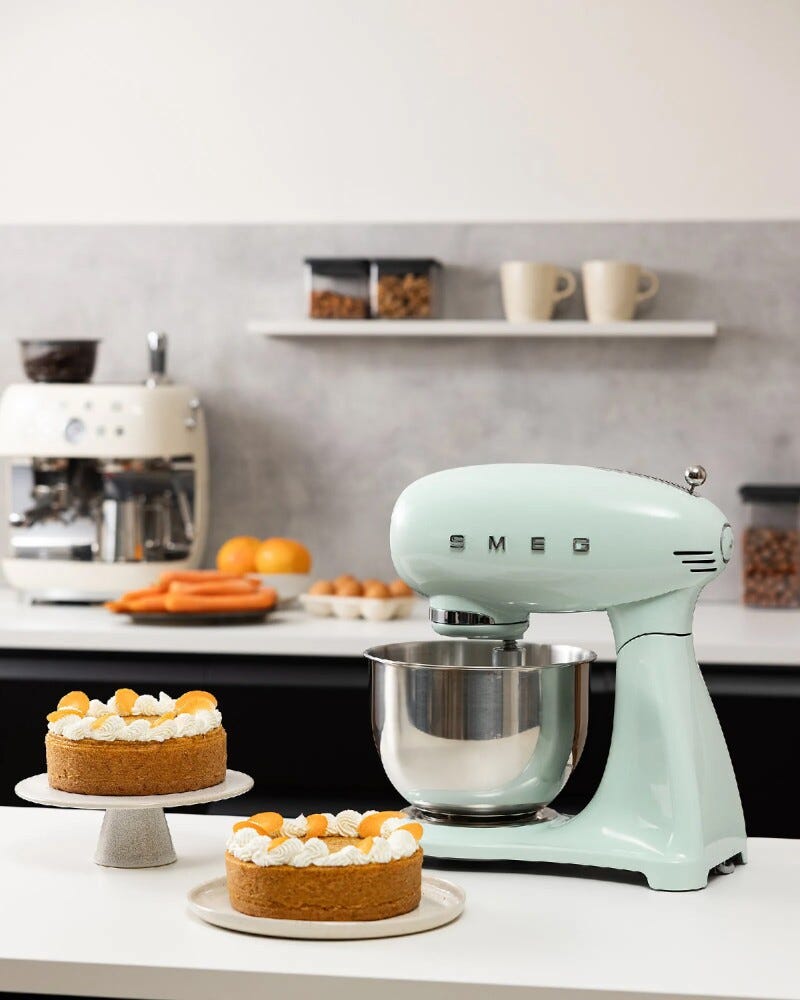 Smeg Selection SMF05PGEU 50's Style Impastatrice full color, ciotola da 4,8 litri, 1000 W, verde pastello lucido