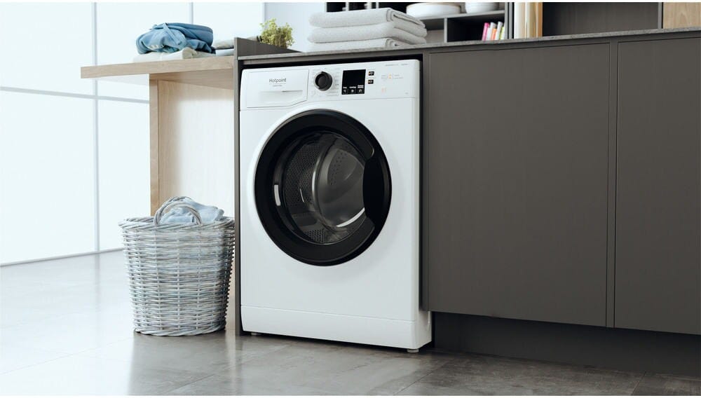 Hotpoint Ariston NF827WK IT Lavatrice cm. 60, capacità 8 kg, Steam Hygiene, motore inverter, bianco