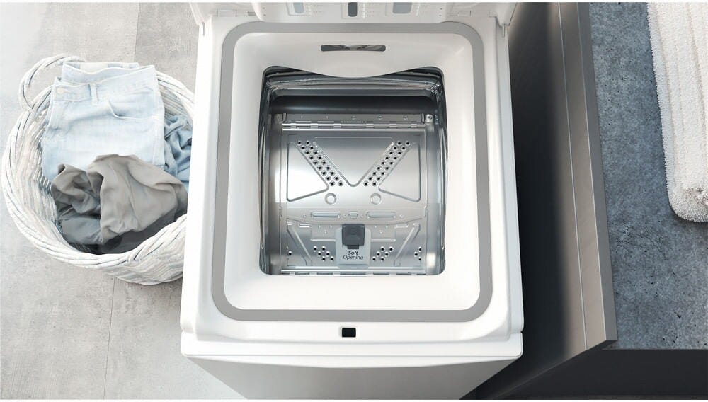 Hotpoint Ariston WMTG 625BS IT/1 Lavatrice a carica dall'alto cm. 40, capacità 6 kg, motore inverter, Anti Macchia, bianco