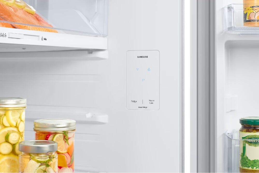 Samsung RT42CG6644WW Frigorifero con congelatore a libera installazione cm. 70, altezza 178, 415 litri, Total No Frost, WiFi integrato, bianco