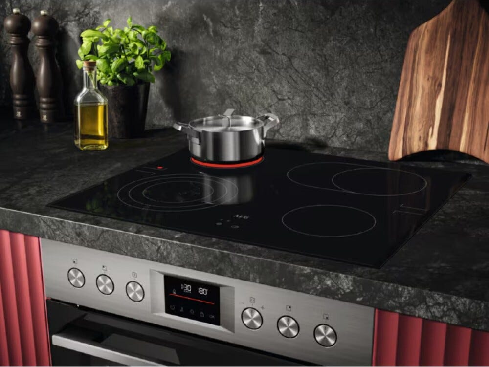 AEG TA64RA07FB serie 3000 Piano cottura elettrico cm. 60, 4 zone cottura, comandi integrati nel forno, nero
