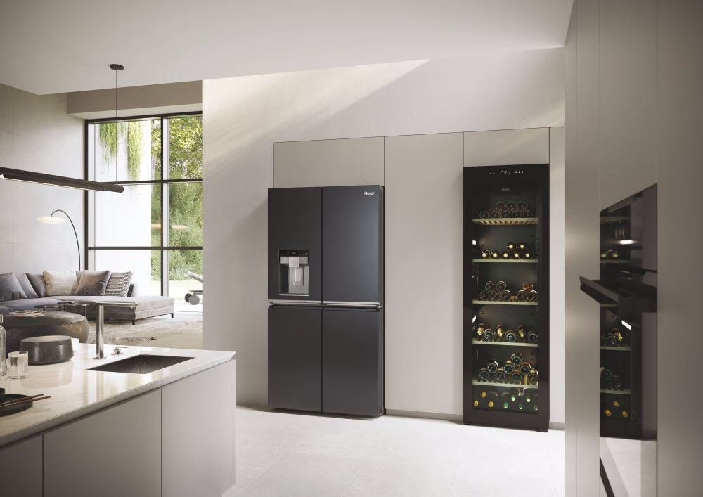 Haier HCR7918EIMB Frigorifero con congelatore 4 porte cm. 91, capacità 601 litri, Total No Frost, Air Surround, Switch Zone, brushed black