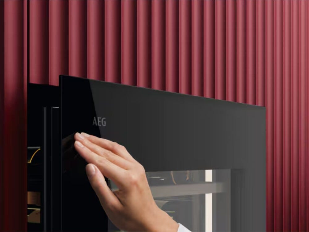 AEG AWCD280B6B Perfect Shelving 8000 Cantina vini da incasso cm. 60, altezza 59, 26 bottiglie, Dual Zone, nero