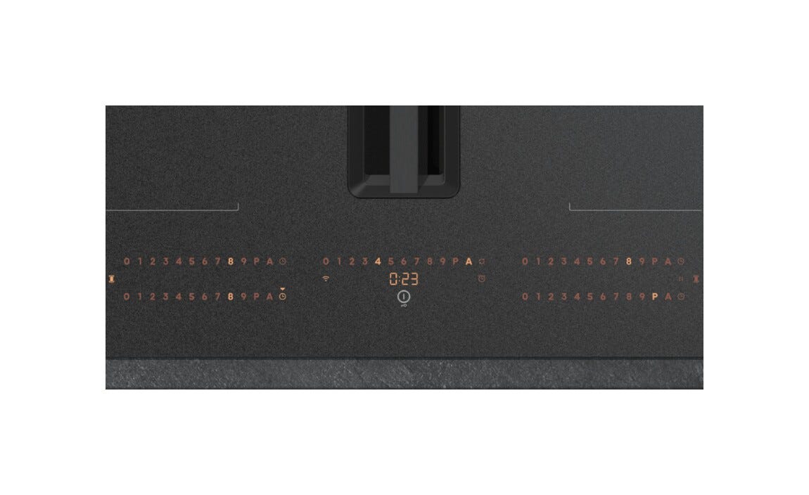 Hisense HEH8443BSRWF Hi8 Piano a induzione con cappa integrata cm. 83, 4 zone, aspirazione 611 m³/h, nero