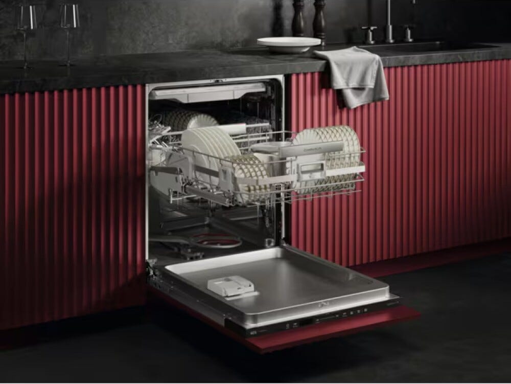 AEG NG82IX5TK serie 8000 Lavastoviglie integrata totale cm. 60, 14 coperti, Tecnologia AirDry, terzo cestello, ZoneClean, WiFi, classe A