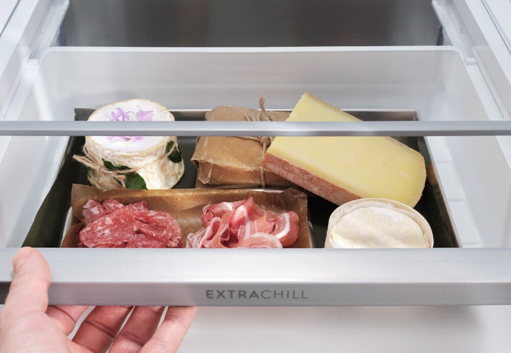 Electrolux KNT6MD18S3 serie 600 Frigorifero con congelatore da incasso cm. 54, altezza 178, 249 litri, TwinTech, Total No Frost, cassetto Extra Chill, FastFreeze