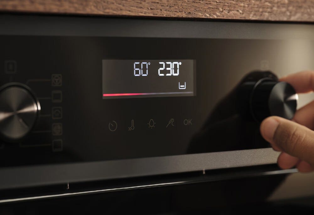 Electrolux KOFFP46X2 serie 500 Forno elettrico multifunzione cm. 60, 72 litri, pirolitico, cottura multilivello, display LED EXPlore, manopole a scomparsa, classe A++, inox antimpronta