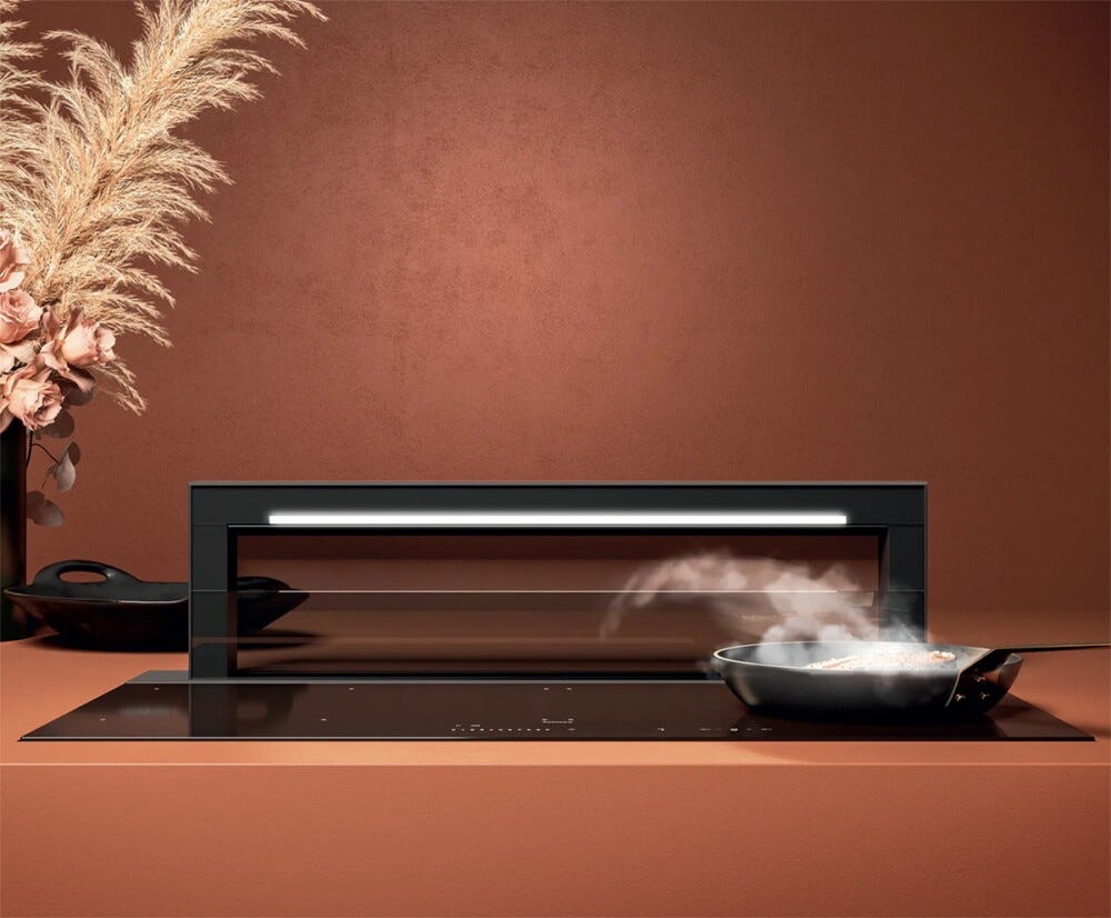 Falmec LEVEL ONE NERO OPACO COOKING Piano cottura a induzione 90 cm, vetroceramica nero opaco, cappa downdraft integrata, motore 800 m3/h
