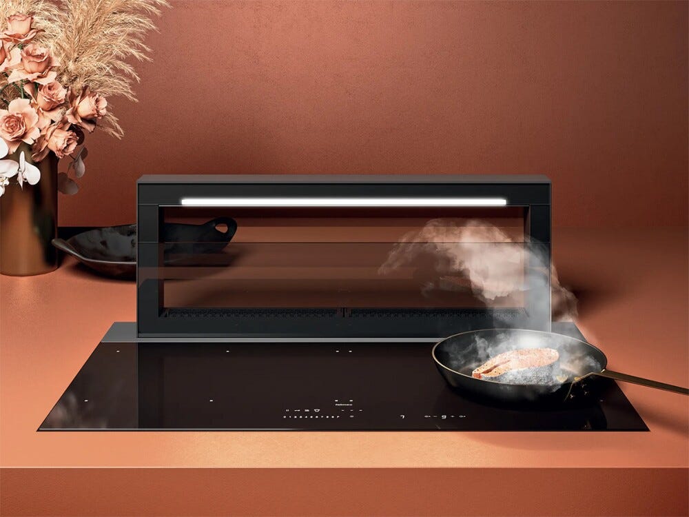 Falmec LEVEL ONE NERO OPACO COOKING Piano cottura a induzione 90 cm, vetroceramica nero opaco, cappa downdraft integrata, motore 800 m3/h