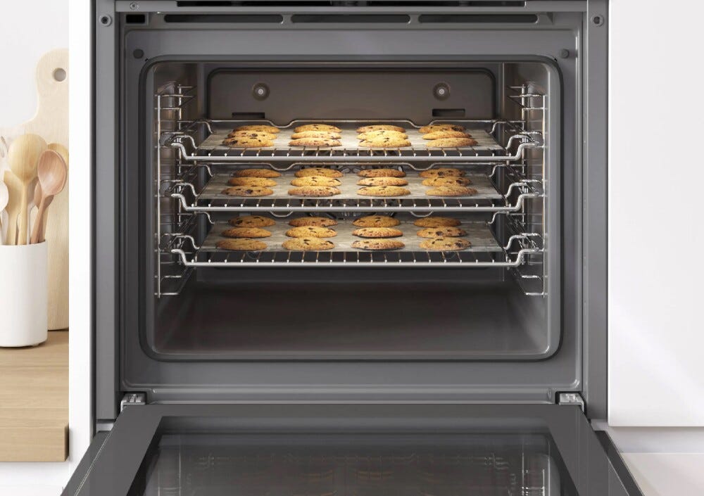 Bosch HBA372EB4 serie 4 Forno elettrico multifunzione cm. 60, 71 litri, Pirolisi + Idrolisi, funzione AirFry, programmi automatici, classe A+, nero