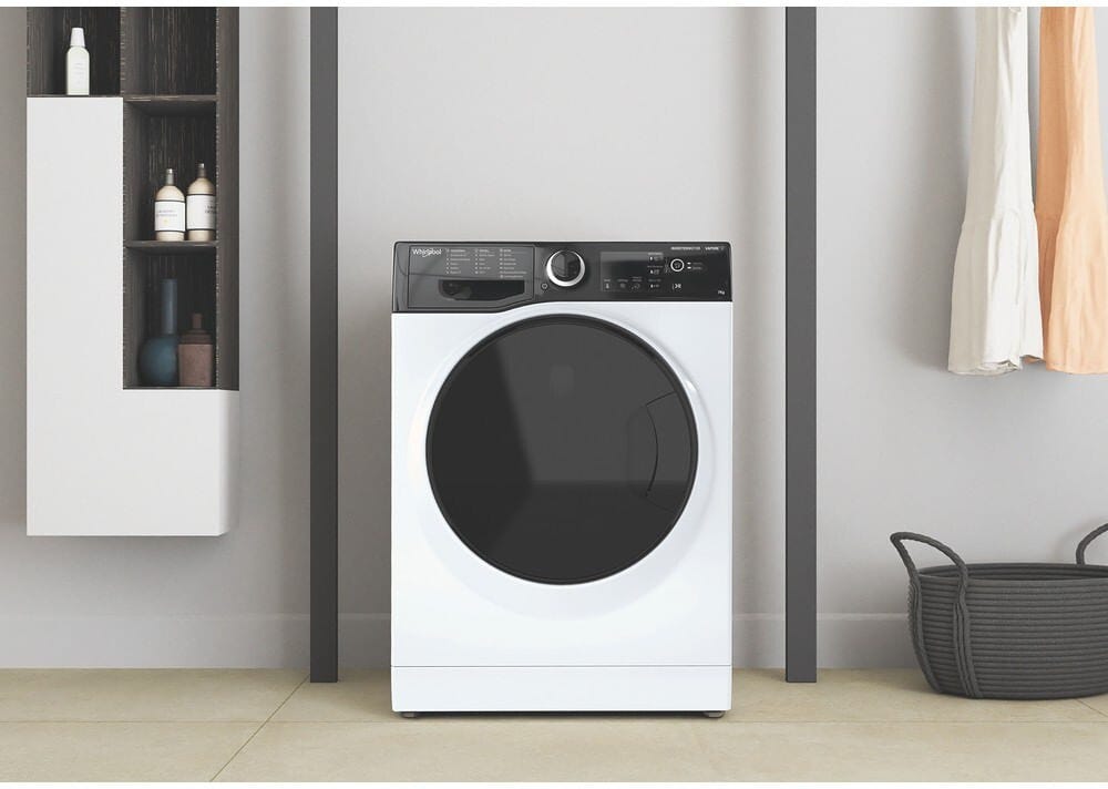 Whirlpool WSB 726 D IT Lavatrice cm. 60, capacità 7 kg, 1200 giri, tecnologia 6th Sense, bianco