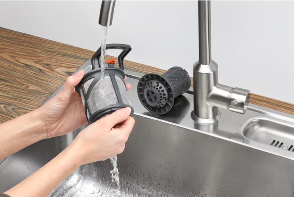Electrolux KEGB3300L serie 700 Lavastoviglie slim integrata totale cm. 45, 10 coperti, tecnologia AirDry, mulinello satellitare, terzo cestello, glass Care