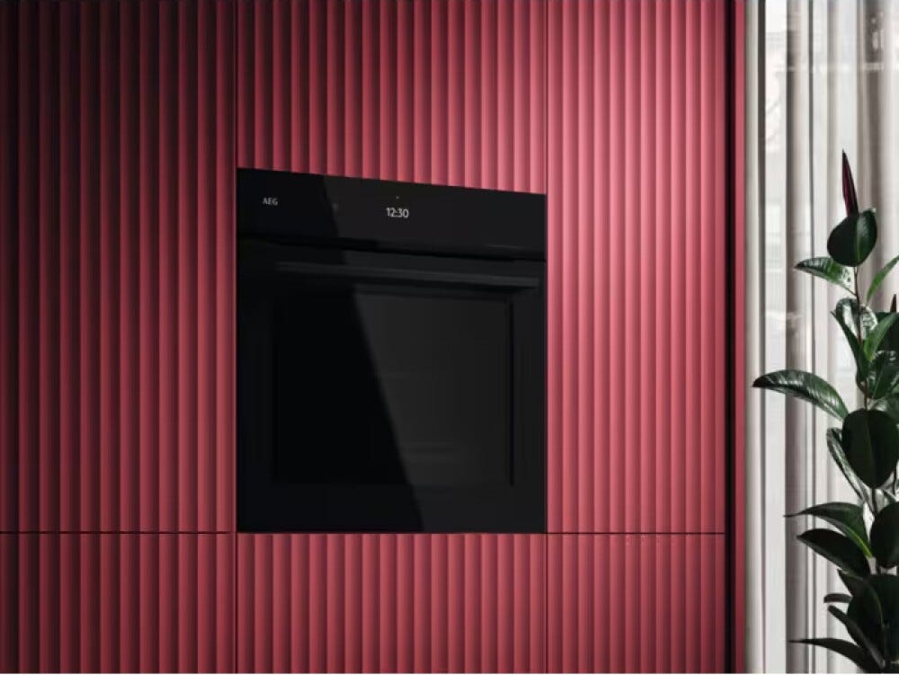 AEG NBP9S831AB serie 9000 ProAssist Forno multifunzione a vapore cm. 60, 70 litri, touch, AirFry, SousVide, cottura assistita, pulizia idrolitica, WiFi, sonda termica, classe A++, nero