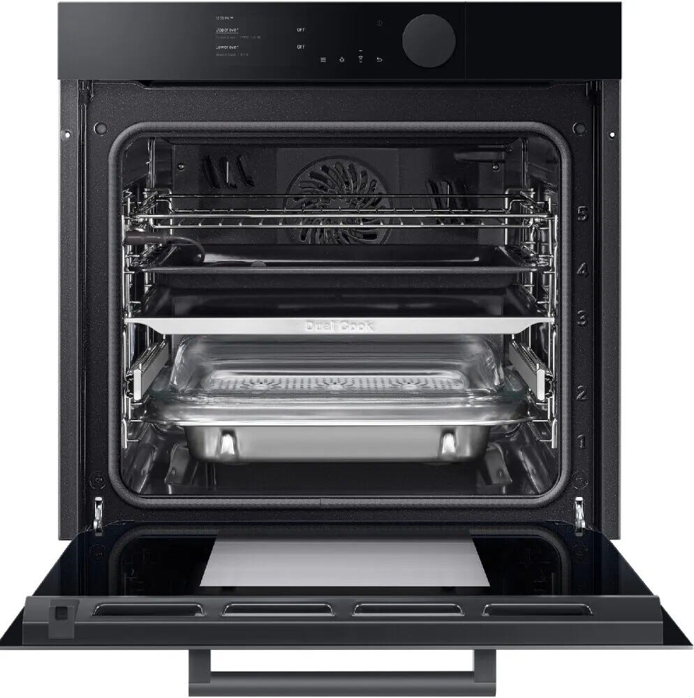 Samsung OUTLET NV75T8979RK Forno incasso a vapore, Dual Cook, 75 litri, Wi-Fi, pulizia pirolitica, classe A+, nero lucido - ARTICOLO EXPO PRIVO DI IMBALLO ORIGINALE