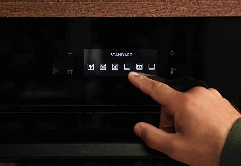 Electrolux KVLBE09H serie 800 MealAssist CombiQuick Forno combinato a microonde cm. 60, altezza 46, 44 litri, display Full Color TFT, WiFi, funzione pizza, termosonda, nero