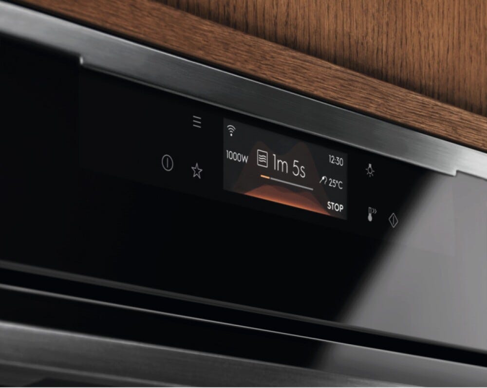 Electrolux KVLBE09H serie 800 MealAssist CombiQuick Forno combinato a microonde cm. 60, altezza 46, 44 litri, display Full Color TFT, WiFi, funzione pizza, termosonda, nero