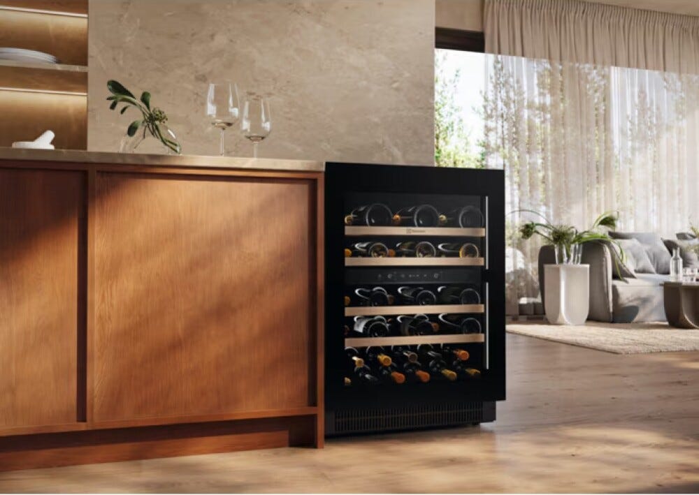 Electrolux EWUD040F8B PURE 700 Cantina vini a libera installazione cm. 59, altezza 82, 40 bottiglie, Dual Zone, nero
