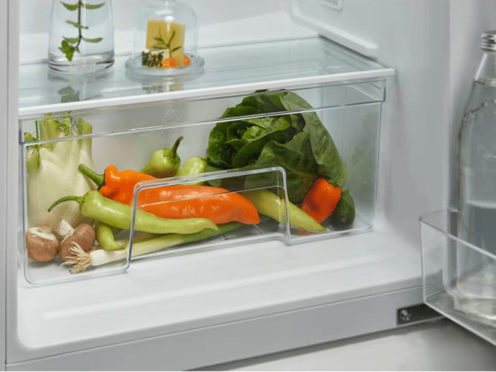 Electrolux ETS3LE14S serie 300 Frigorifero con congelatore da incasso, cm. 54, altezza 144, 220 litri, LowFrost, classe E